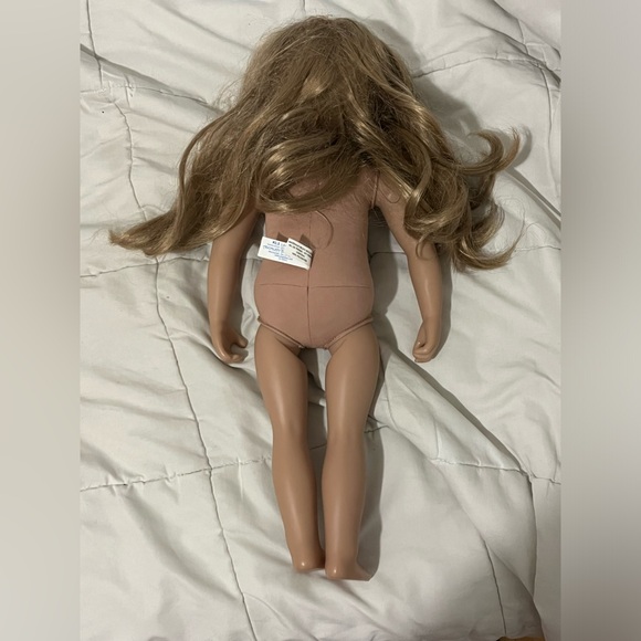 Maplelea Léonie Doll (good condition) - Picture 3 of 7